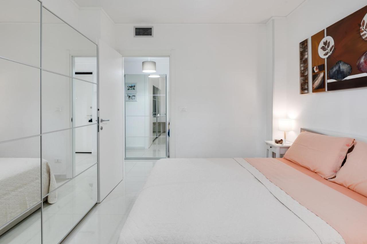 Sanremo Flat With Private Parking And Netflix Apartment Exterior photo